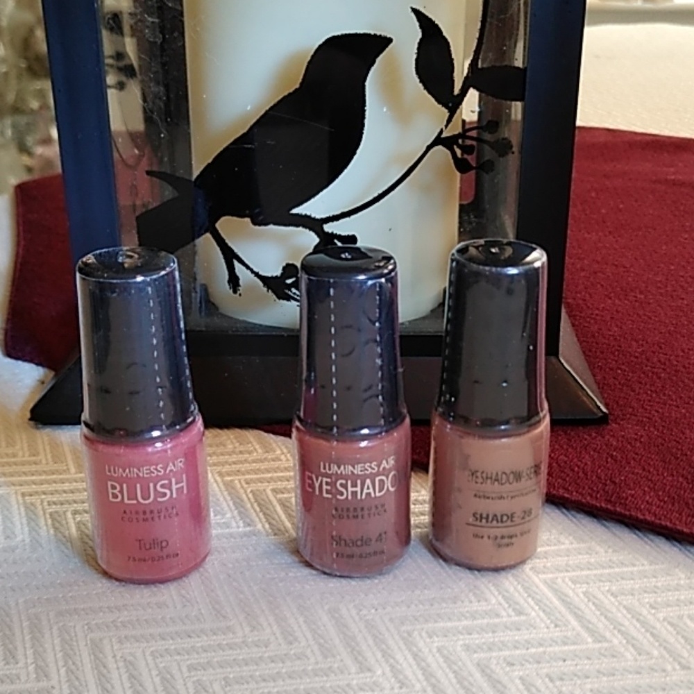 Luminess Air , liquid airbrush blush & eyeshadows